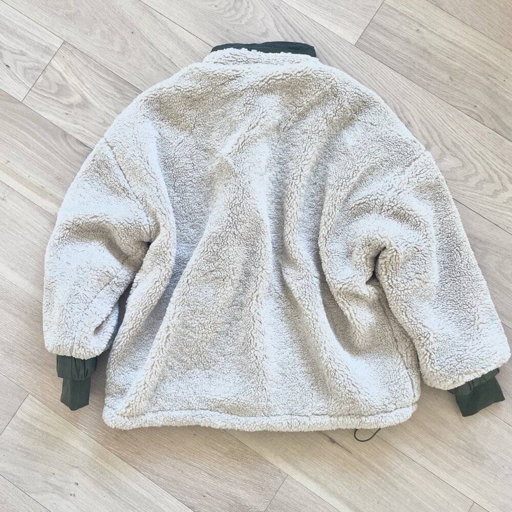 Shearling Jacket Size Small (With Hidden Hoodie) - image 5